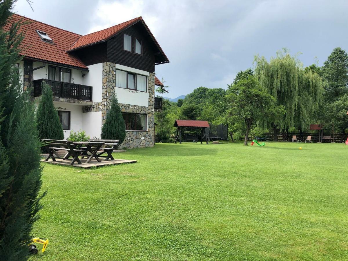 布朗 Garden Retreat (Adults Only)酒店 外观 照片